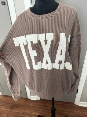 BUCKETLIST Taupe Crewneck Sweater with White TEXAS Graphic